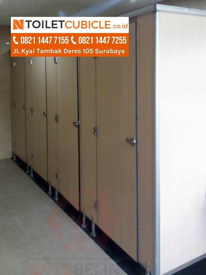 Toilet Cubicle Phenolic Proyek 1