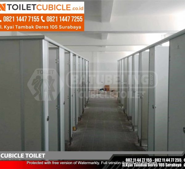 KONTRAKTOR TOILET CUBICLE PVC PROYEK PETROKIMIA KAYAKU GRESIK